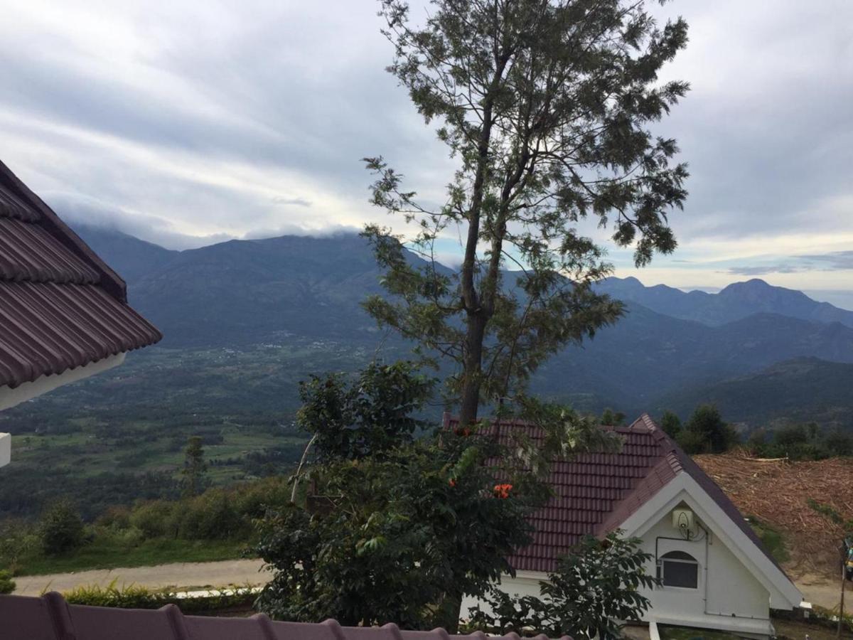 Mirth Hotels And Resorts Kanthalloor Exterior foto