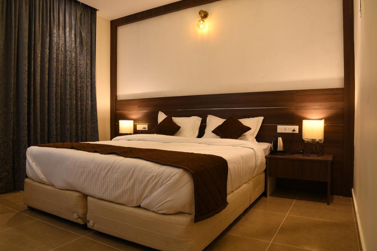 Mirth Hotels And Resorts Kanthalloor Exterior foto